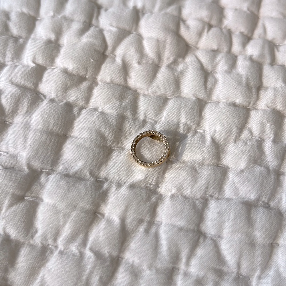 Small Diamond circle pendant (chain not included) stamped 14k gold